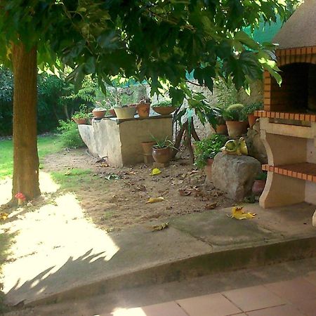 Hostal Cal Xaiet Llampaies Exterior foto