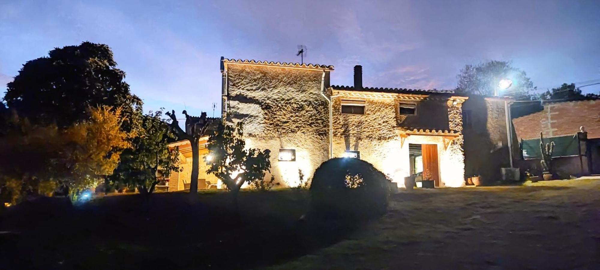Hostal Cal Xaiet Llampaies Exterior foto